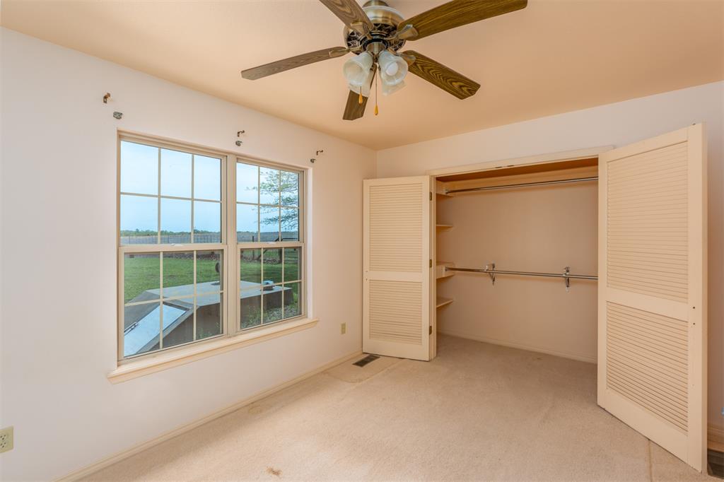 384045 E 1040 Road Property Photo 15