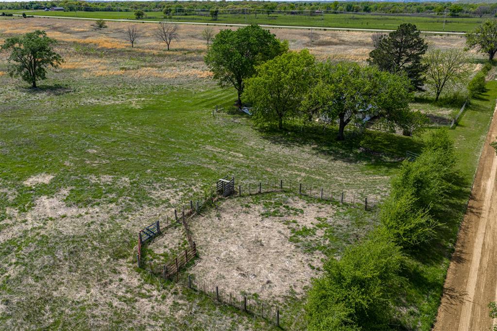 384045 E 1040 Road Property Photo 27
