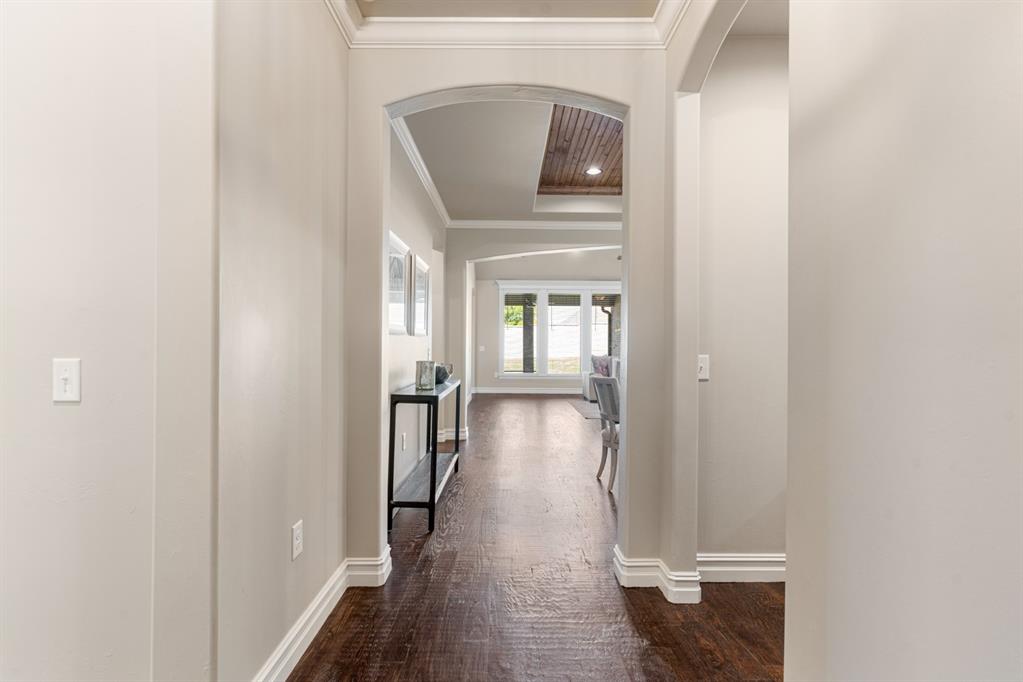 15509 Bergman Circle Property Photo 3
