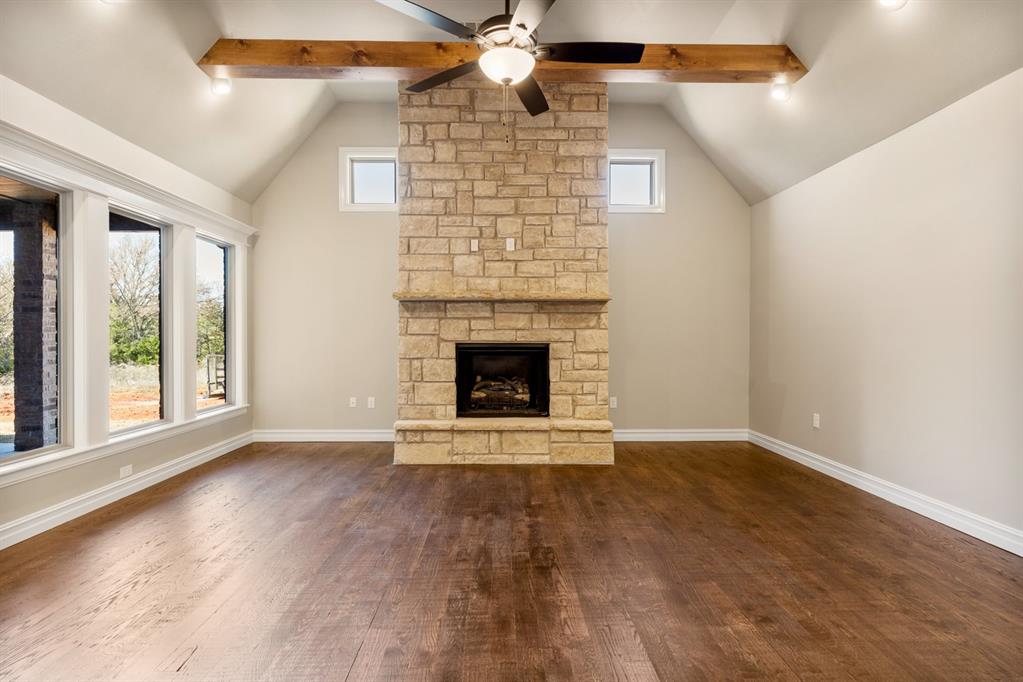 15709 Flora Avenue Property Photo 24