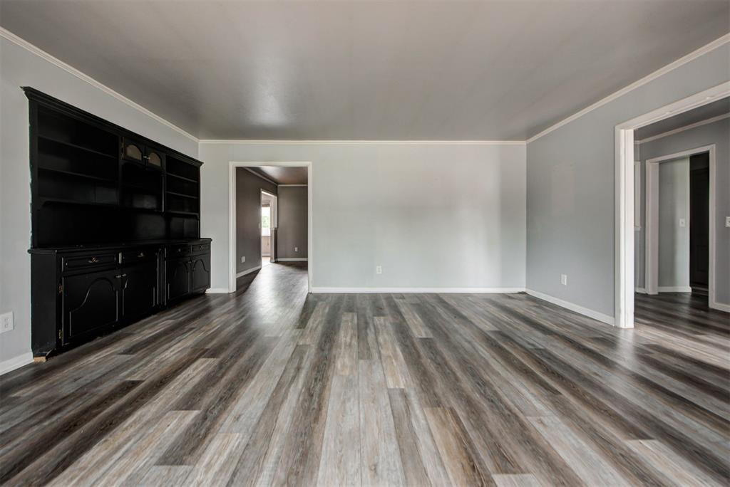 1506 W Walnut Street Property Photo 5