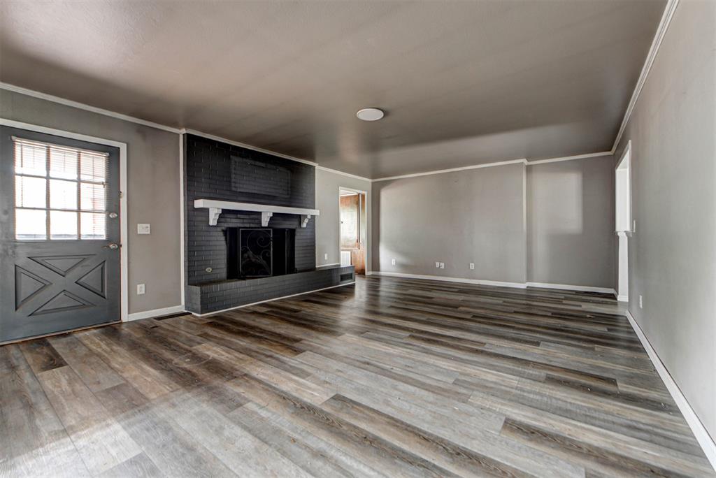 1506 W Walnut Street Property Photo 10