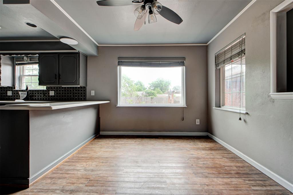 1506 W Walnut Street Property Photo 12