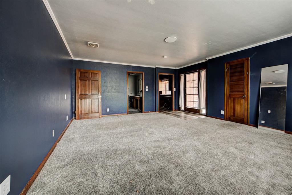1506 W Walnut Street Property Photo 22
