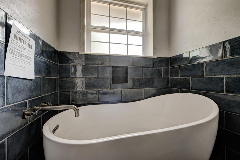 1506 W Walnut Street Property Photo 27
