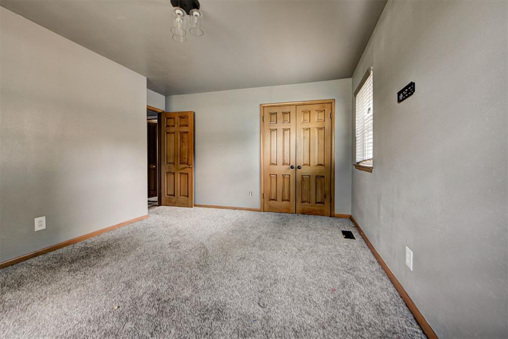 1506 W Walnut Street Property Photo 35