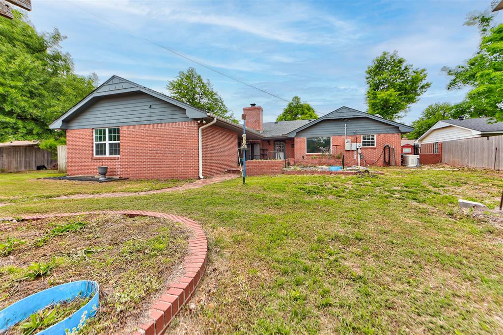 1506 W Walnut Street Property Photo 48