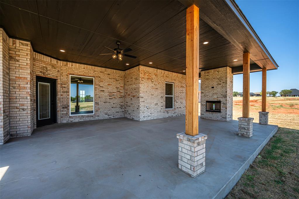 1163 Wolf Creek Drive Property Photo 6