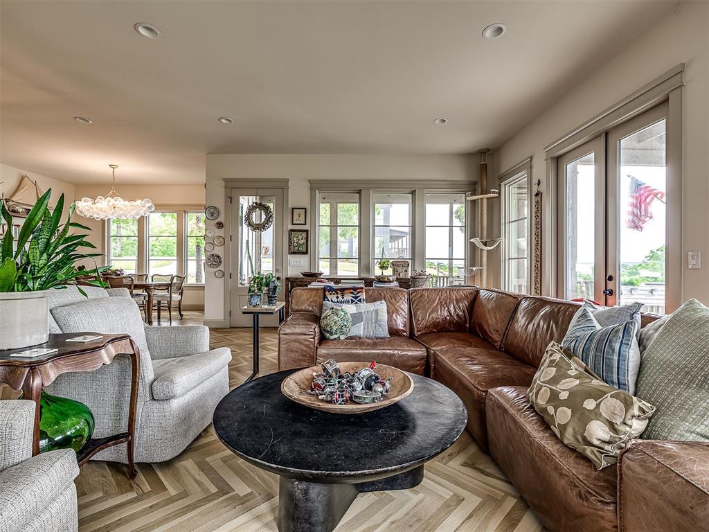 294 Falcon Tree Loop Property Photo 8