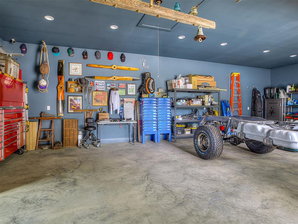 294 Falcon Tree Loop Property Photo 38