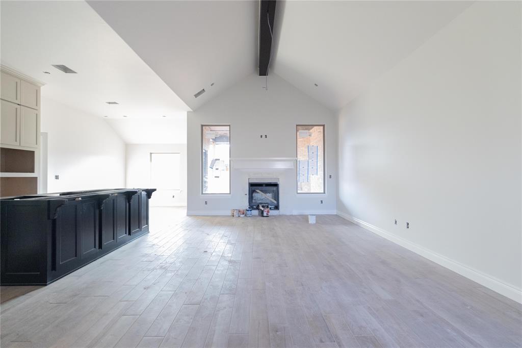 16105 Thistle Terrace Property Photo 3