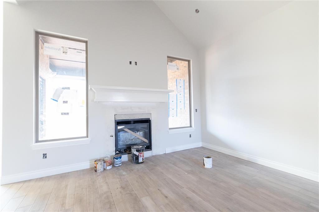 16105 Thistle Terrace Property Photo 5