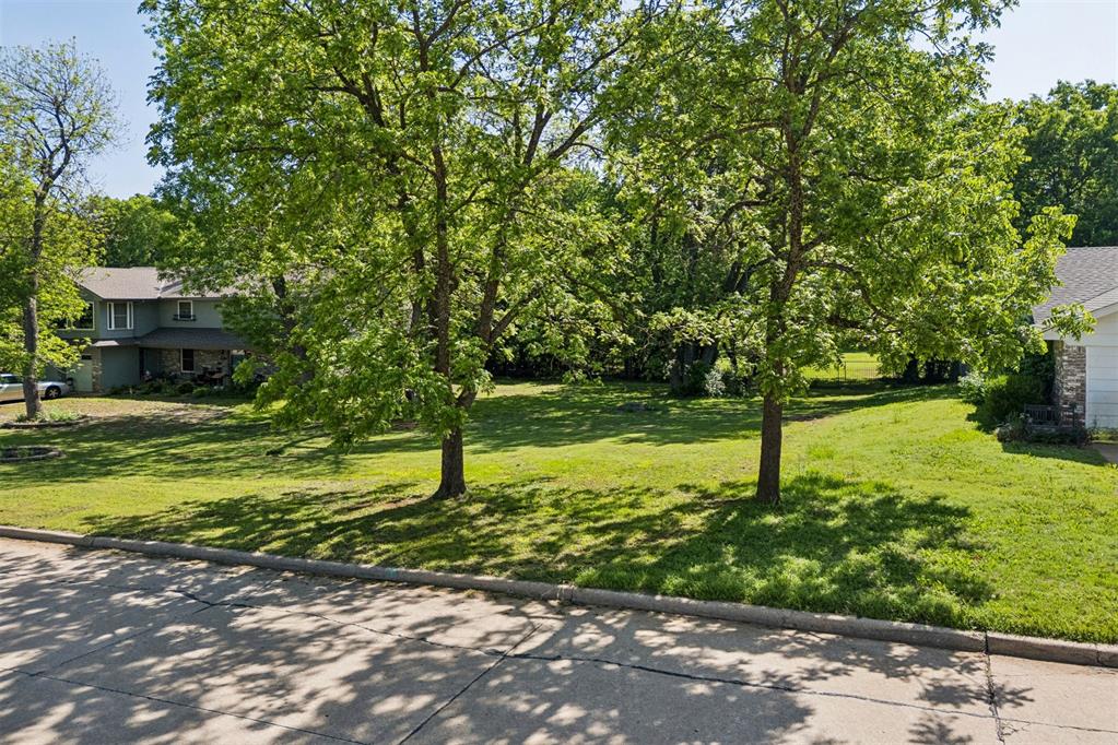 2409 Weatherford Drive Property Photo 1
