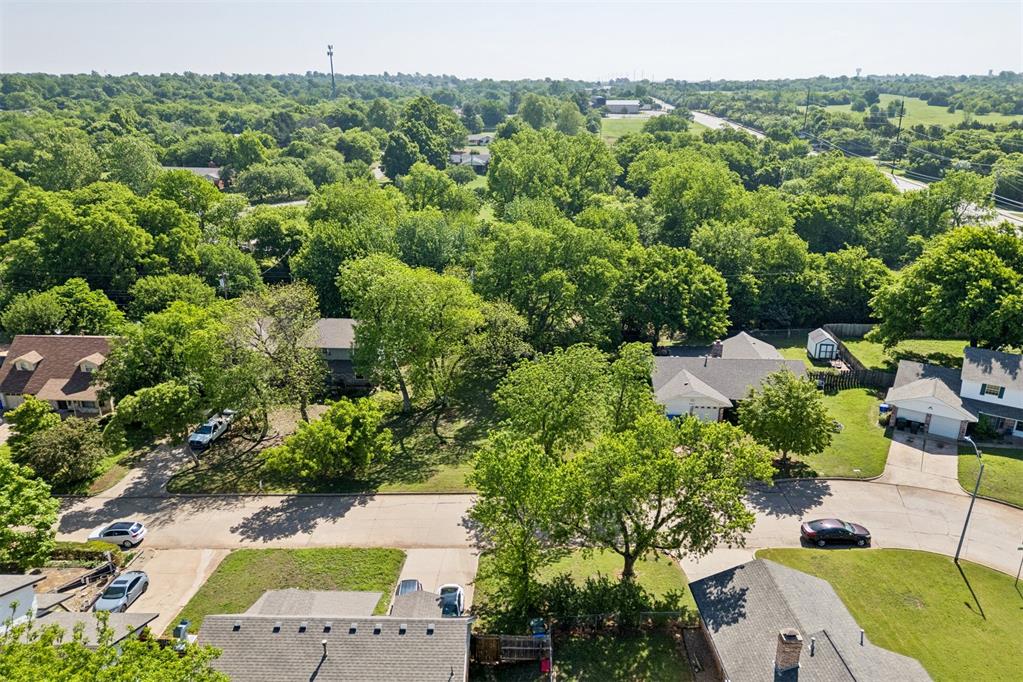 2409 Weatherford Drive Property Photo 3