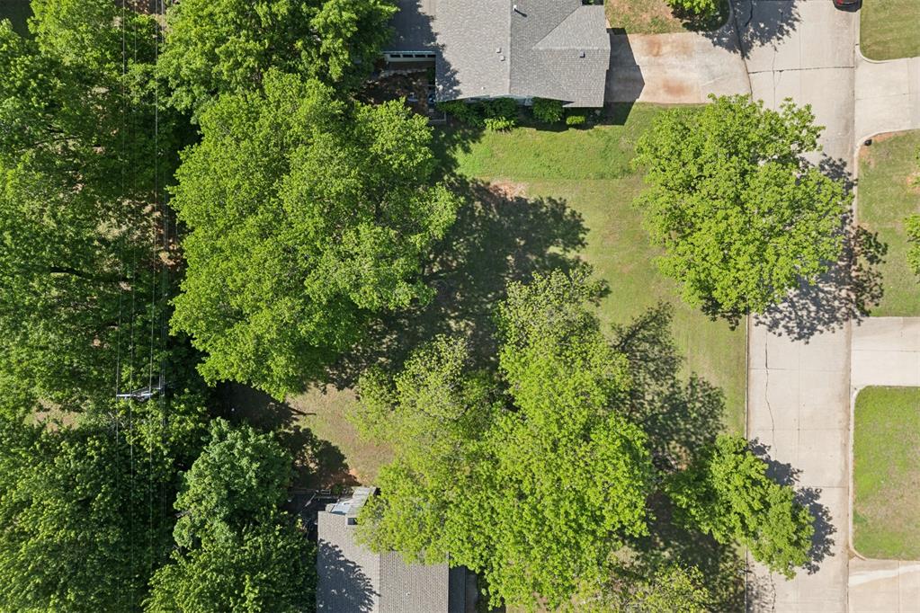 2409 Weatherford Drive Property Photo 17