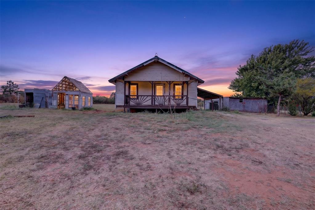 332913 E 9030 Road Property Photo 1