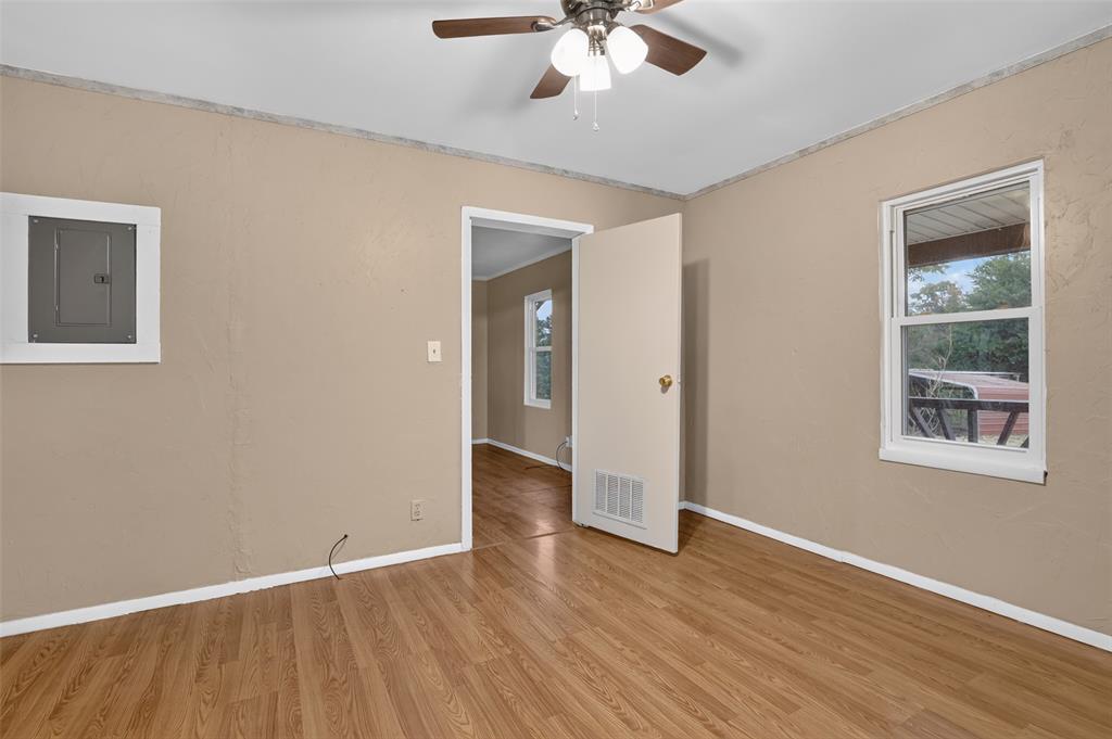 332913 E 930 Road Property Photo 7