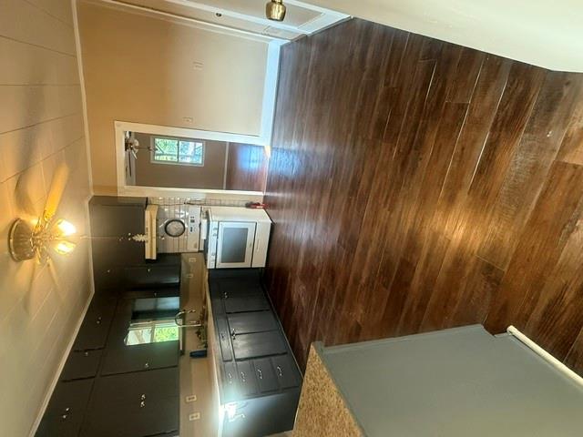 332913 E 9030 Road Property Photo 8
