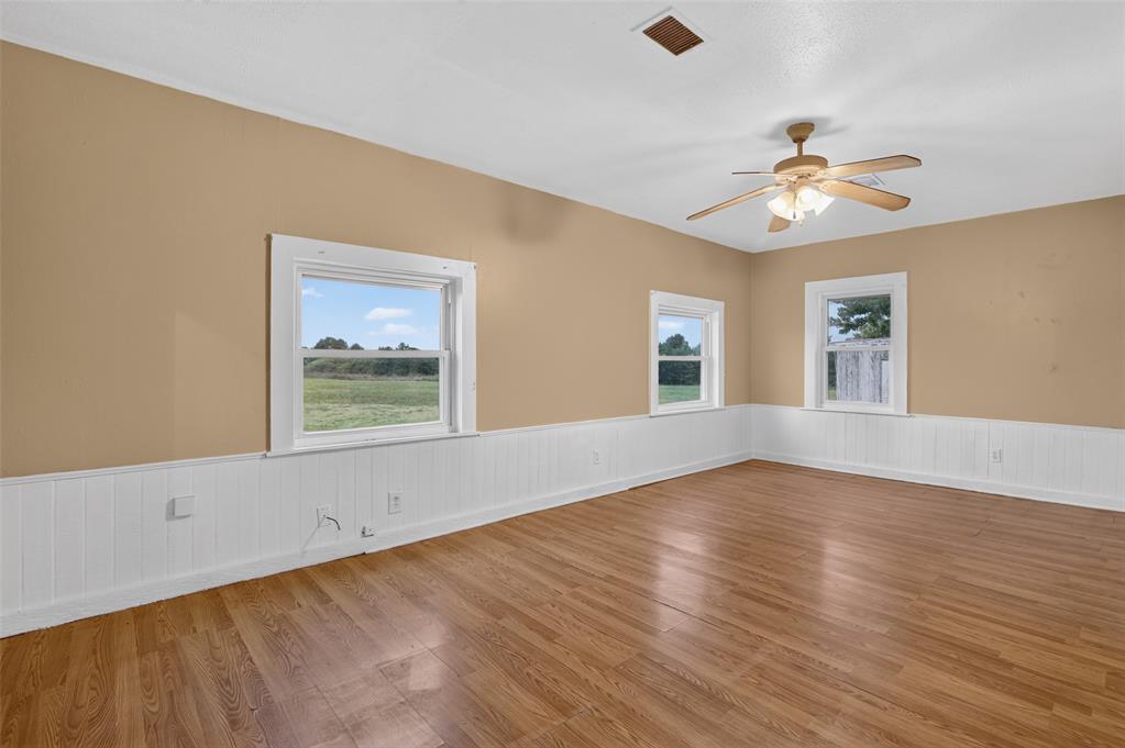 332913 E 930 Road Property Photo 15