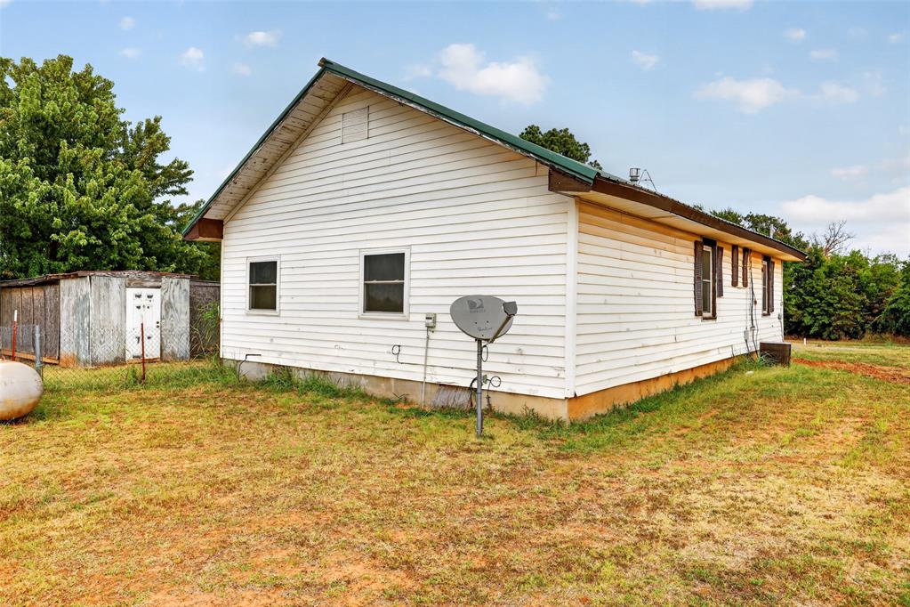 332913 E 9030 Road Property Photo 20