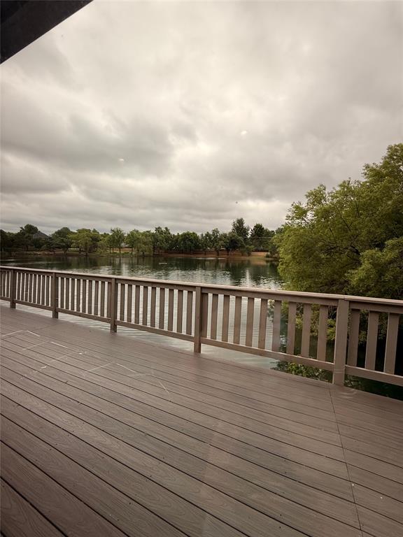2232 Bridgeview Boulevard Property Photo 11