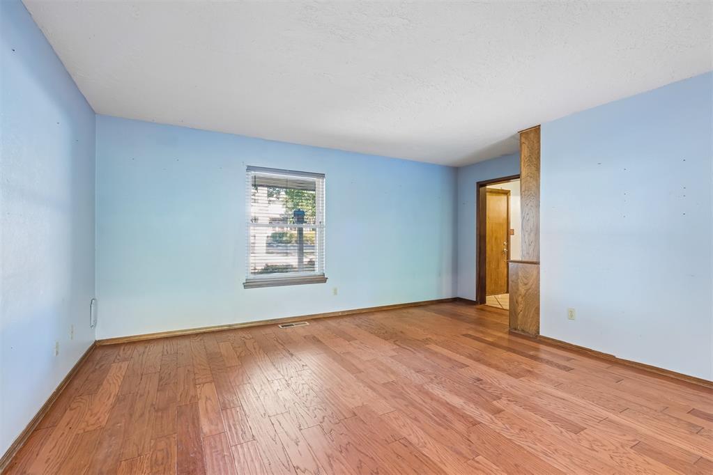 2415 Weatherford Drive Property Photo 8