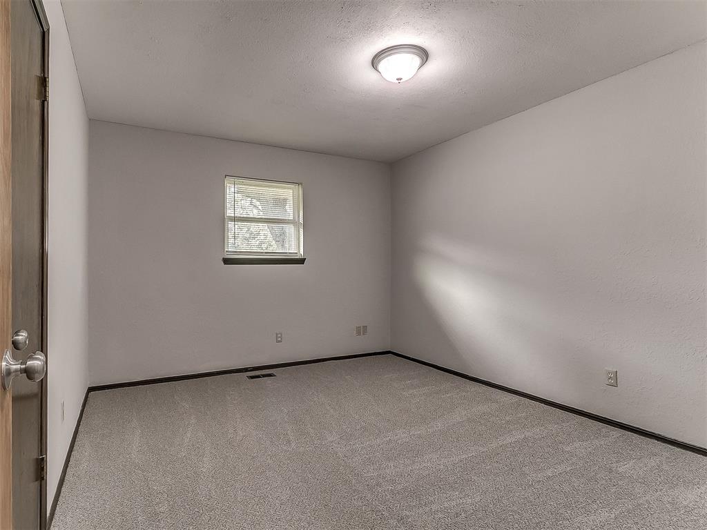 11225 Nw 110th Street Property Photo 17