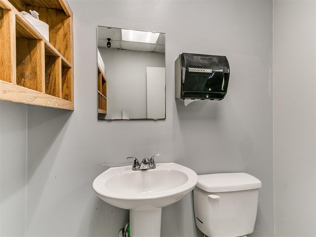 316 Ne 27th Street Property Photo 23