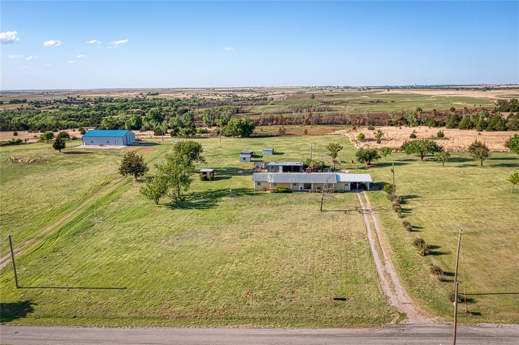 21281 E 987 Road Property Photo 8