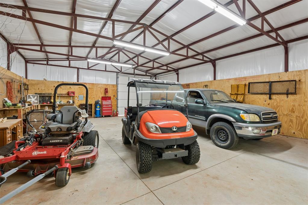 10221 S Triple X Road Property Photo 45