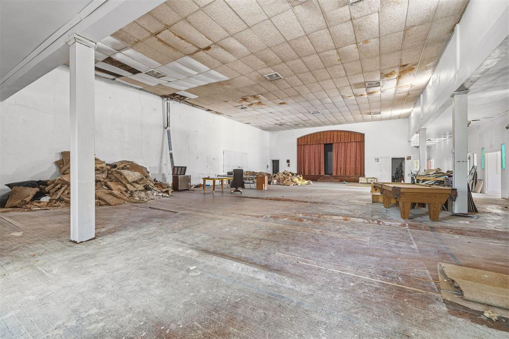 100 E Foreman Road Property Photo 12