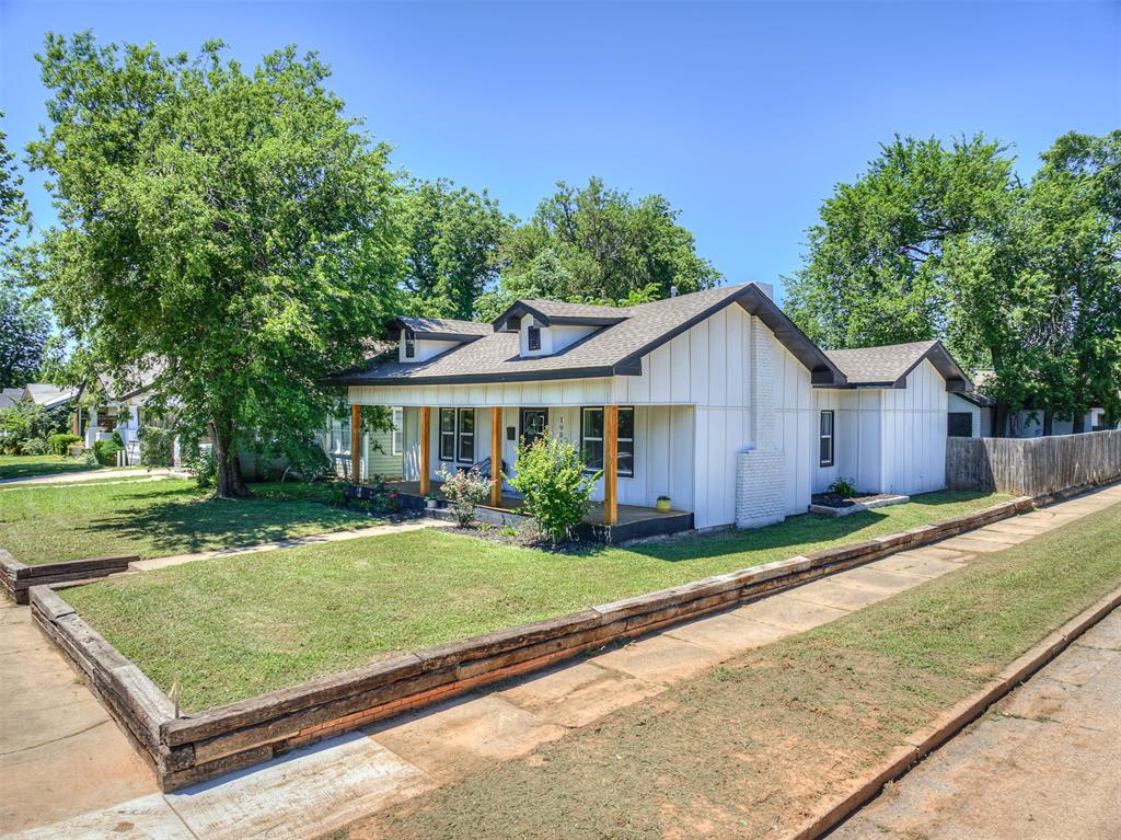 1901 W Park Place Property Photo 37