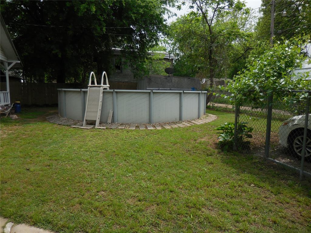 601 S 3rd Street Property Photo 15