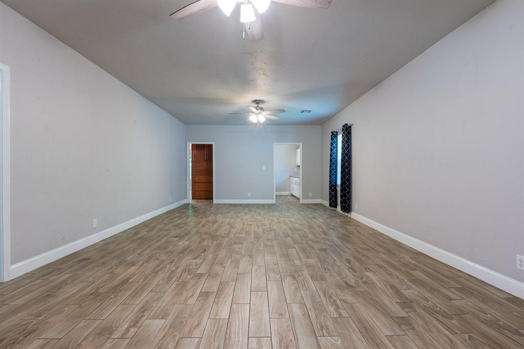 612 N Hobson Avenue Property Photo 4
