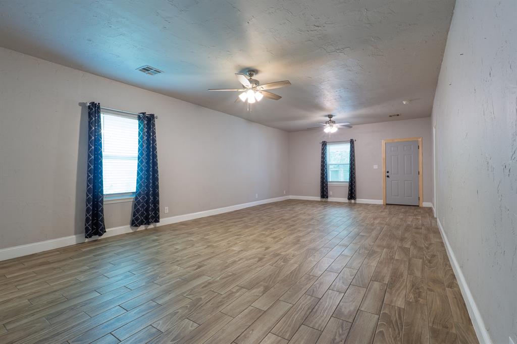 612 N Hobson Avenue Property Photo 5
