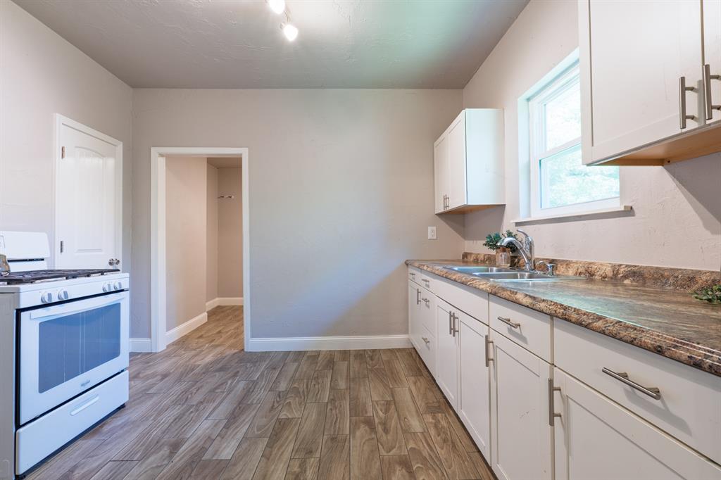 612 N Hobson Avenue Property Photo 8