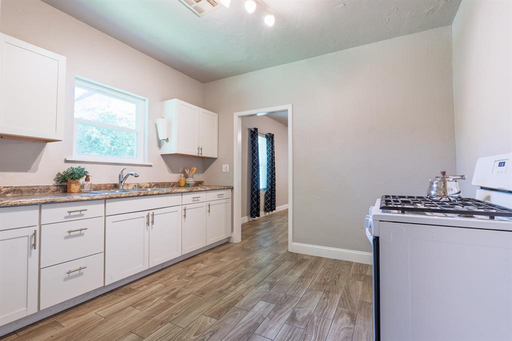 612 N Hobson Avenue Property Photo 9