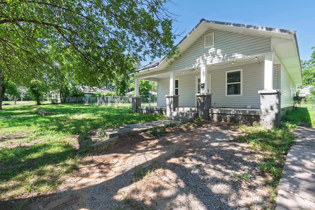 612 N Hobson Avenue Property Photo 32