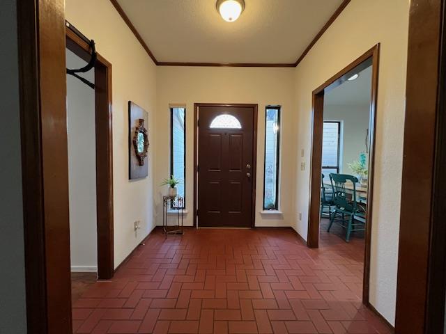 2301 Woodford Way Property Photo 5