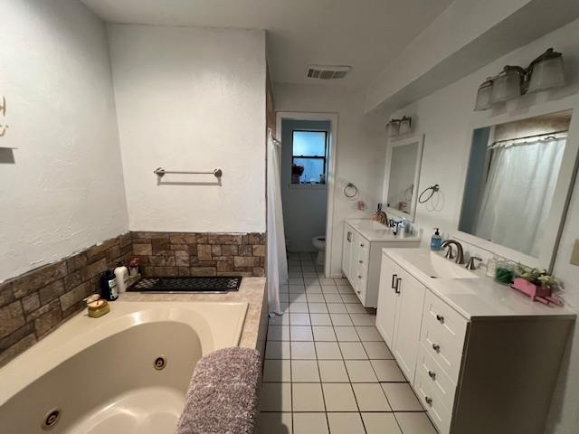 2301 Woodford Way Property Photo 9