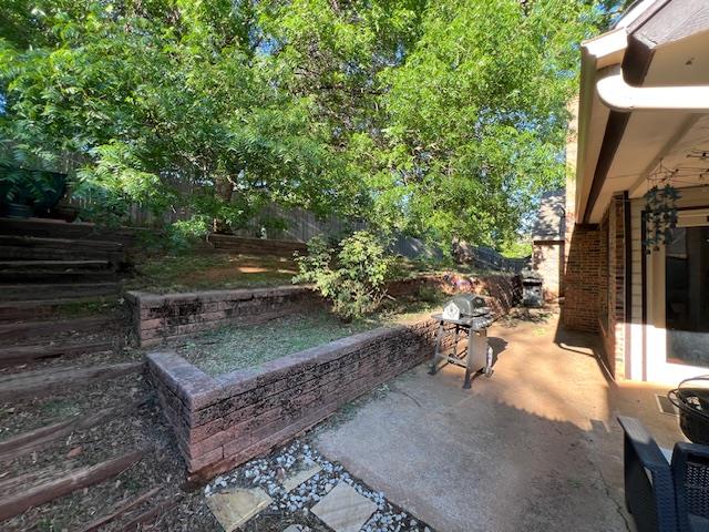 2301 Woodford Way Property Photo 20
