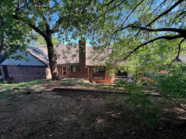 2301 Woodford Way Property Photo 23