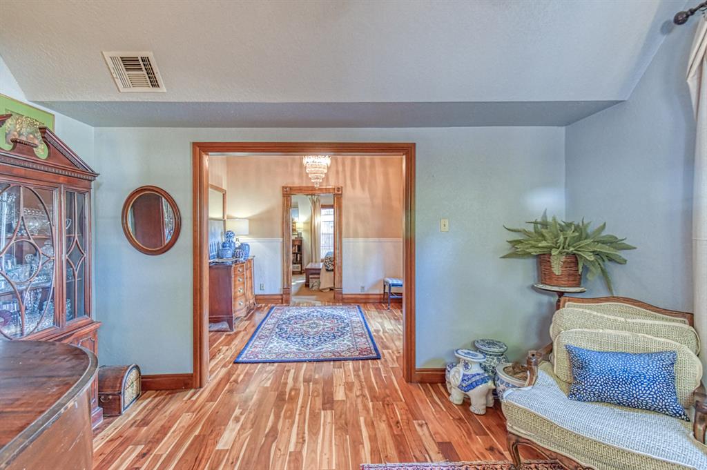 1016 W Kansas Avenue Property Photo 8