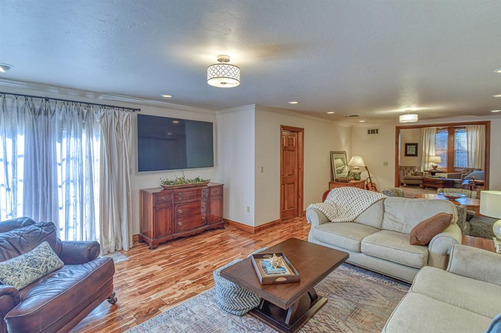 1016 W Kansas Avenue Property Photo 25