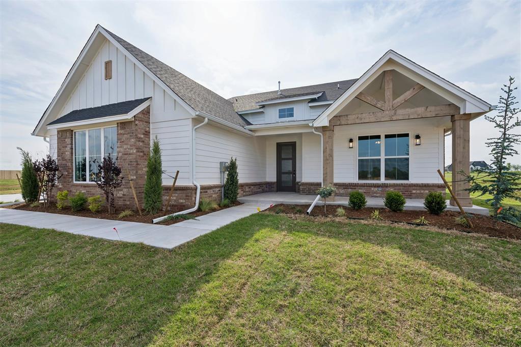 6900 Lake View Court Property Photo 4