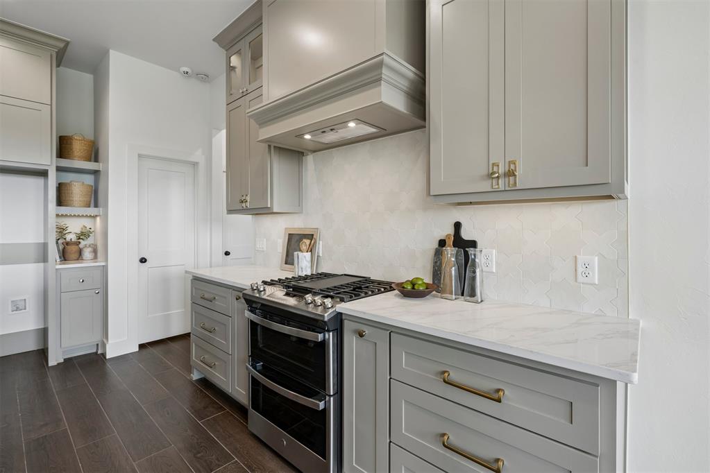 6900 Lake View Court Property Photo 20