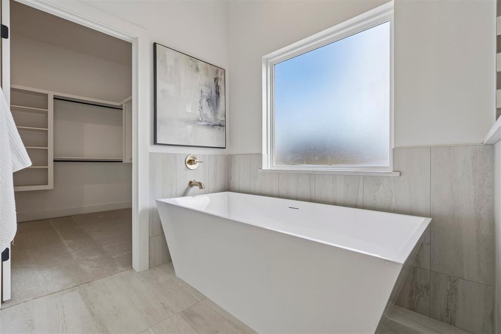 6900 Lake View Court Property Photo 29