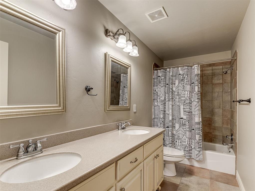 16328 Dustin Lane Property Photo 32