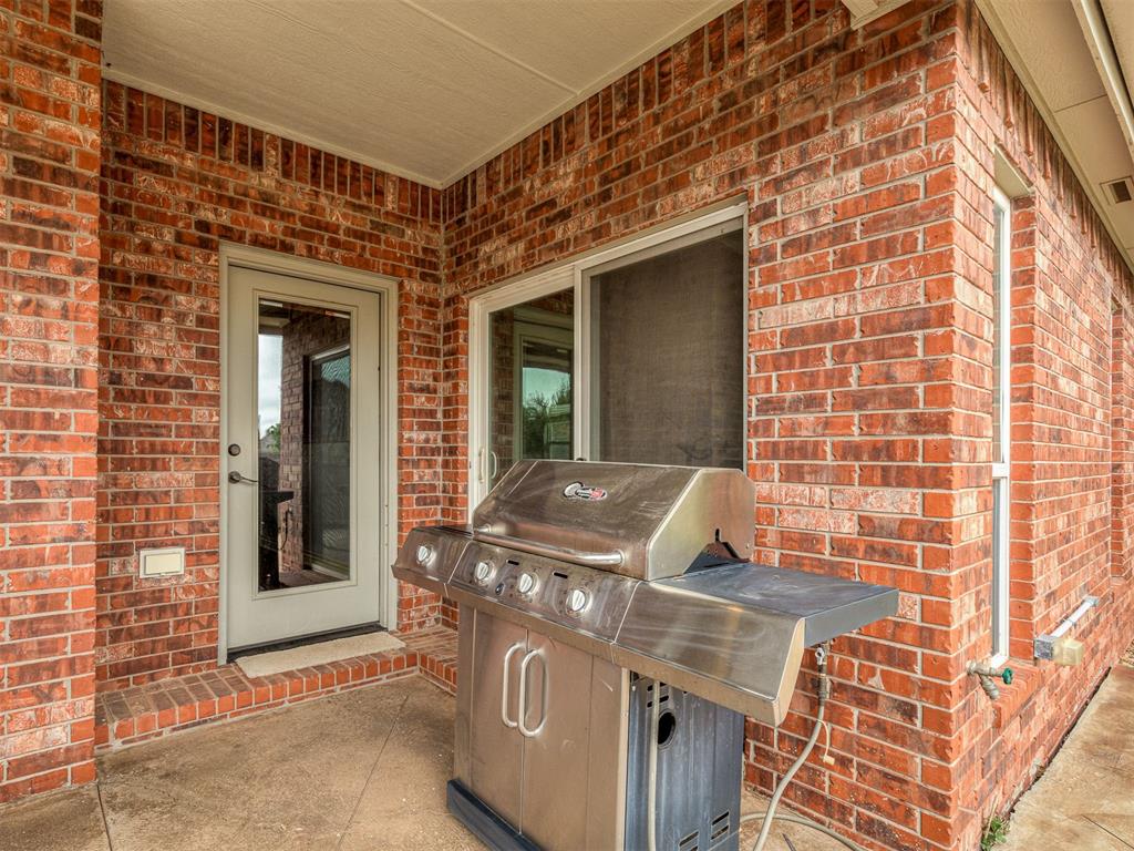 16328 Dustin Lane Property Photo 39