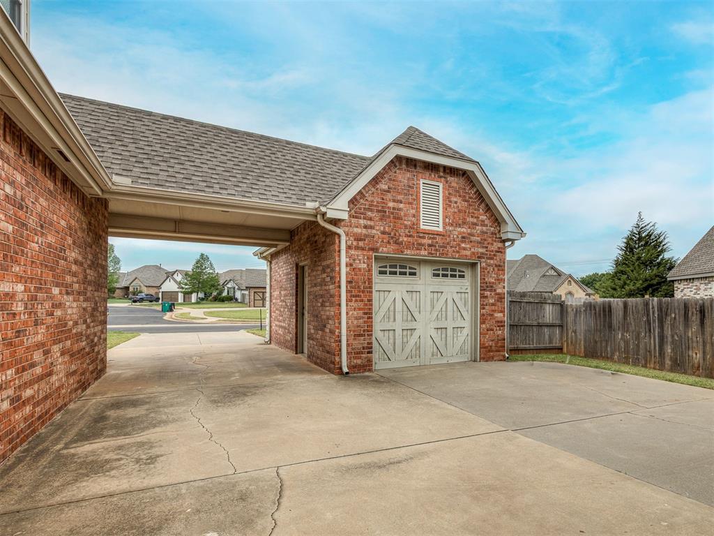 16328 Dustin Lane Property Photo 43